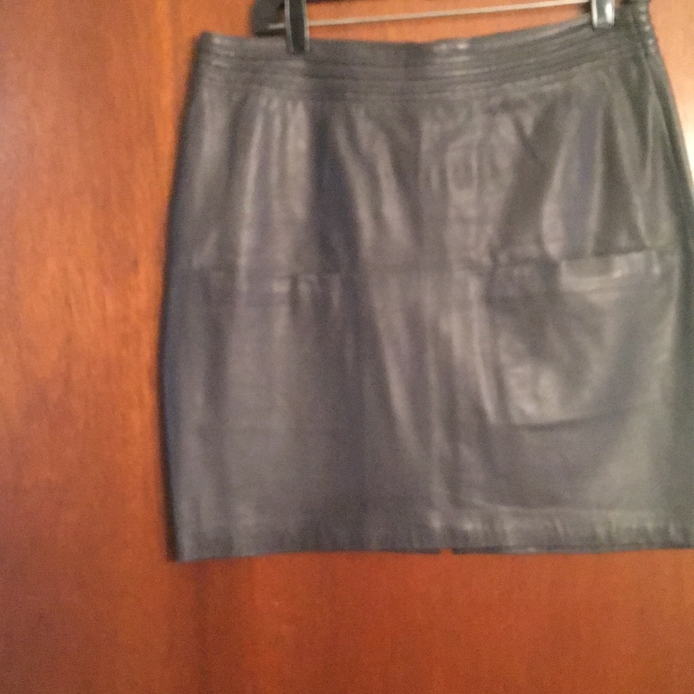 Grey leather mini skirt